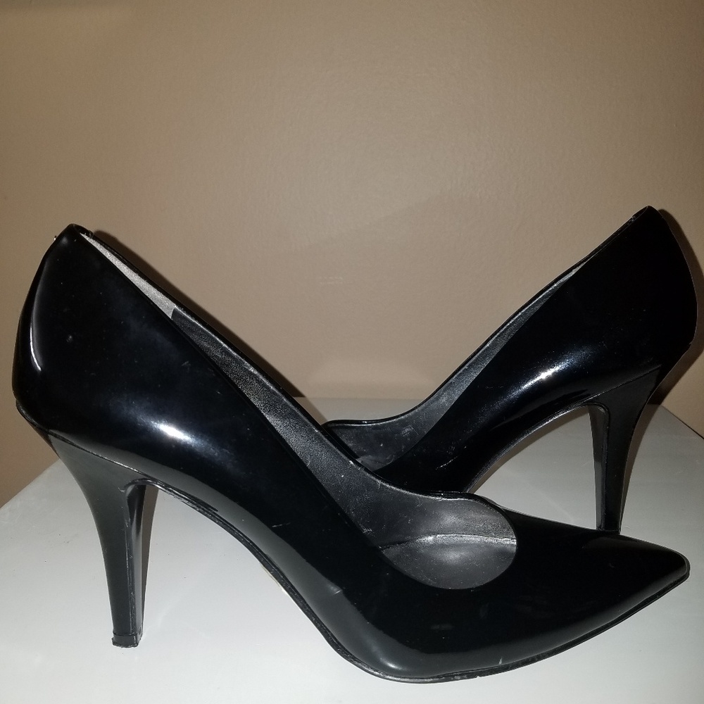 Nine West Black Pumps